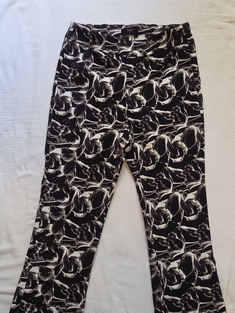 Tahari Black and White Floral Print Kids Leggings